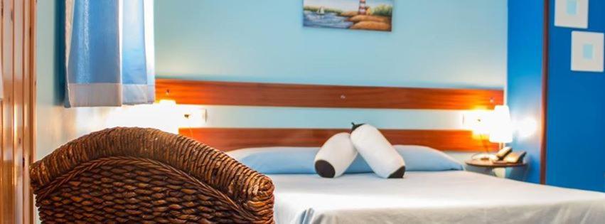 Hotel A. G. Porcillan Рибадео Экстерьер фото